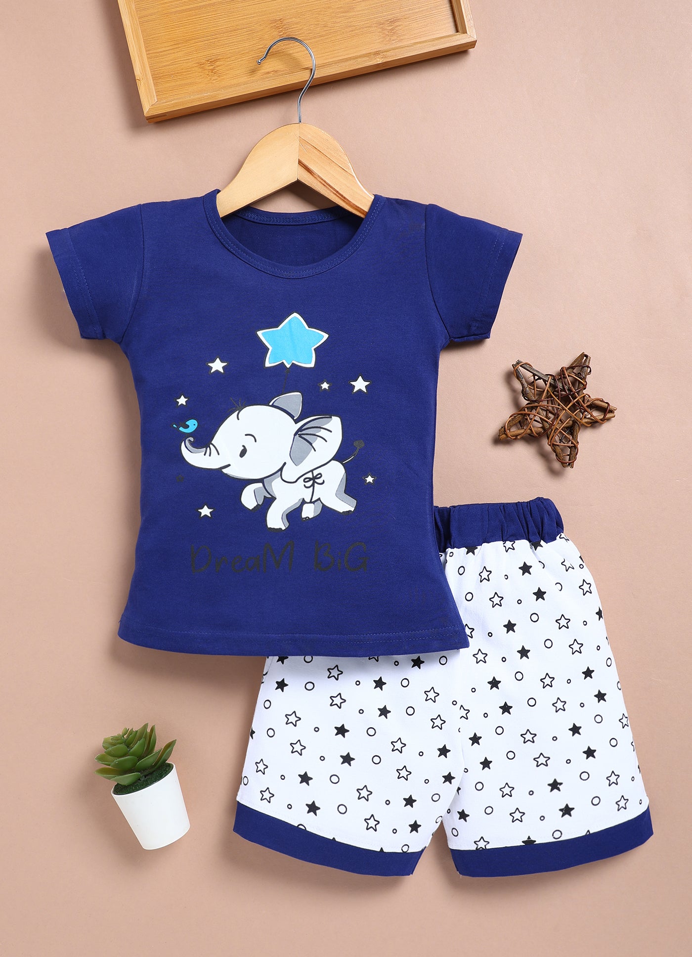 LIL KNOTS Printed Pure Cotton Girl Round Neck Top Bottom Set